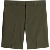 View J.Lindeberg Eloy Shorts Forest Green